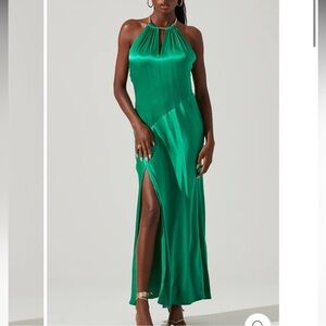 ASTR Emerald Green Halter Dress